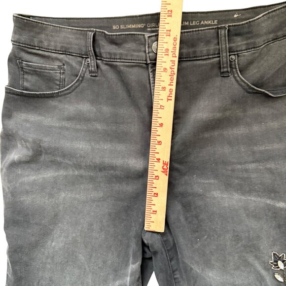 Chico's So Slimming Beaded Vine Girlfriend Ankle Jeans 34" waist - Picture 4 of 9